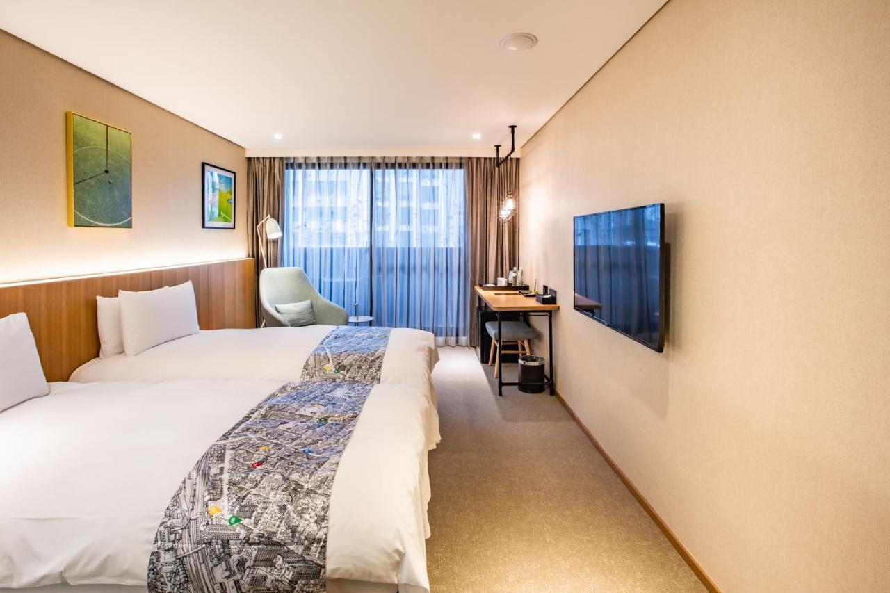Mega Hotel Chiayi Exterior foto