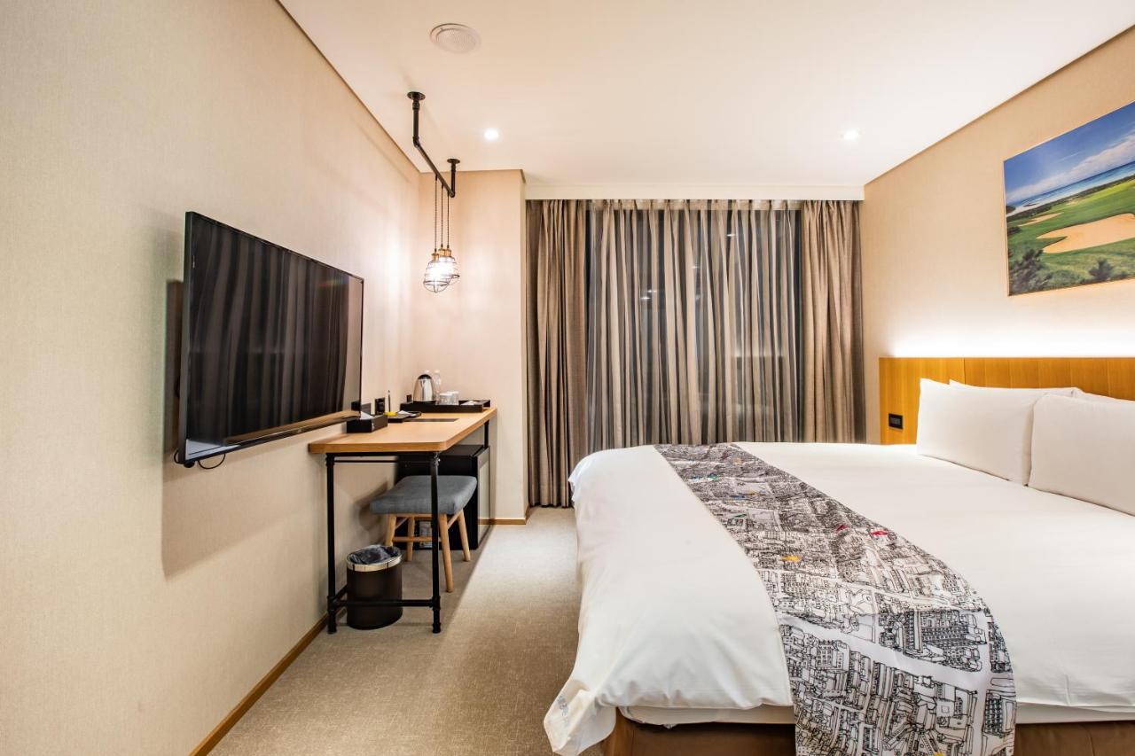 Mega Hotel Chiayi Exterior foto