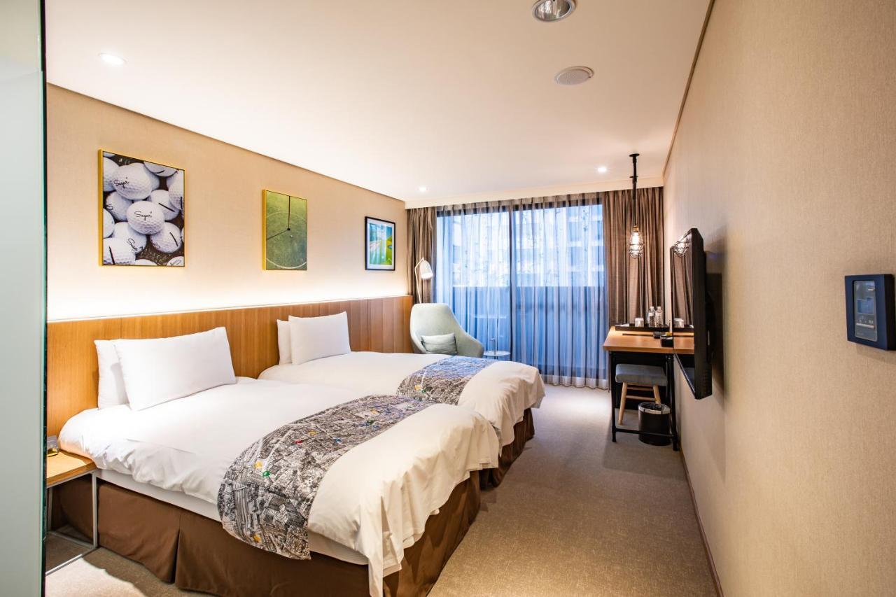 Mega Hotel Chiayi Exterior foto